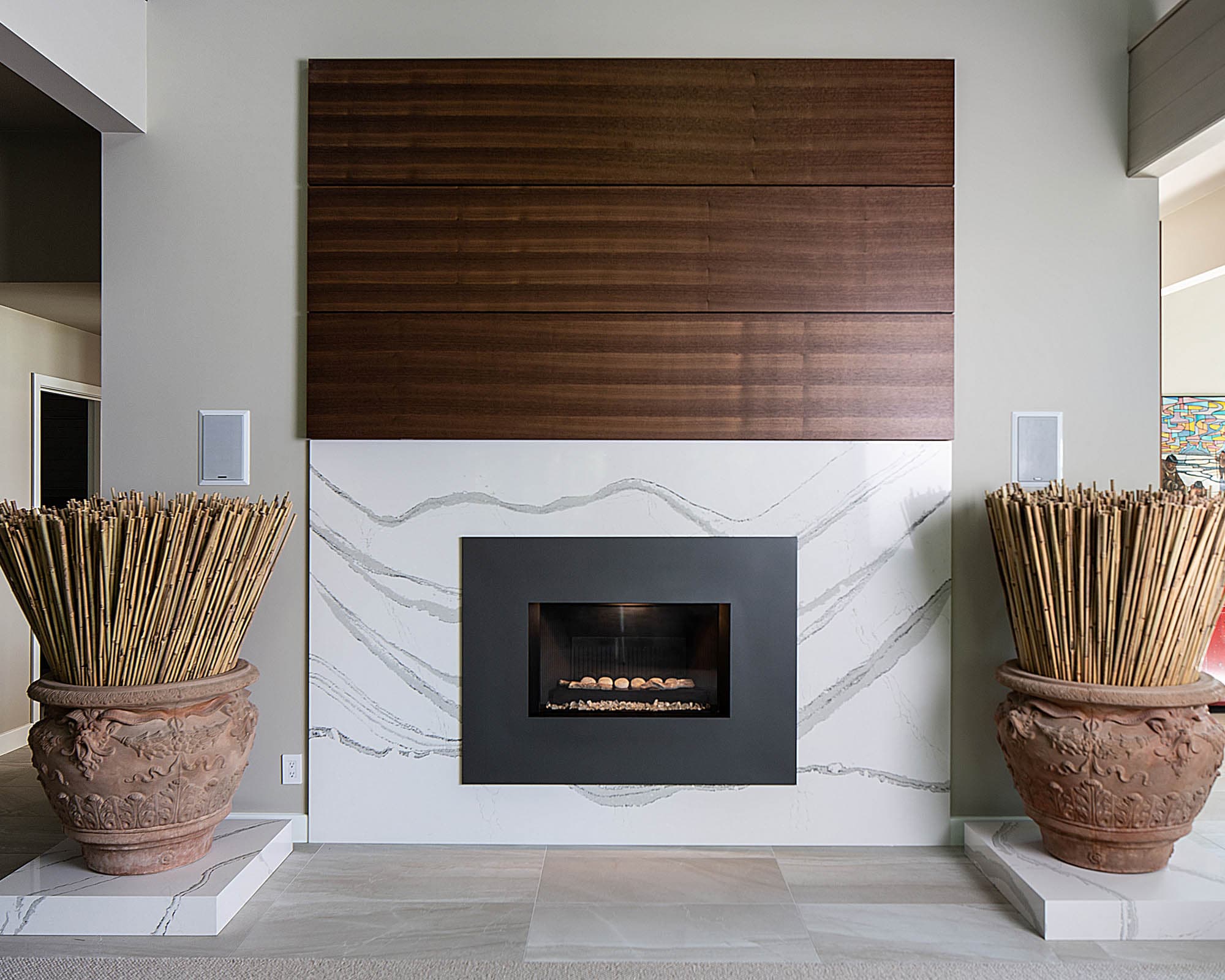 Wood and marble mixed modern fireplace wall