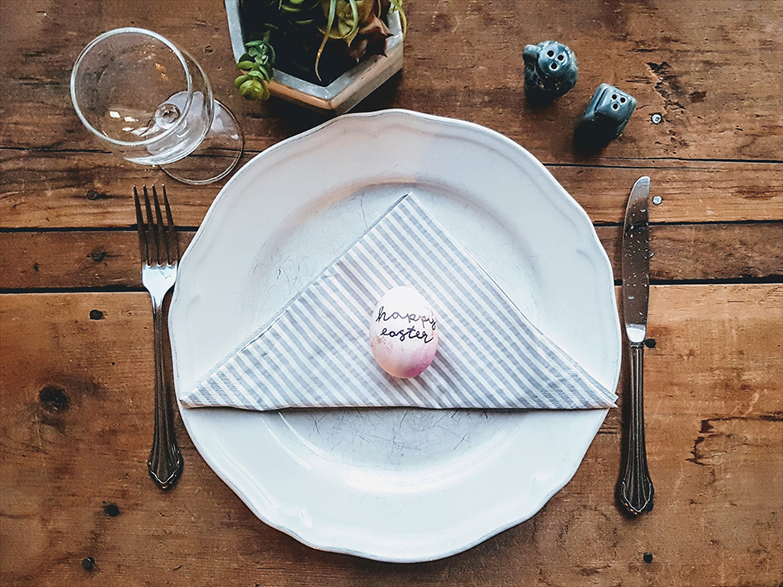 Easter place setting