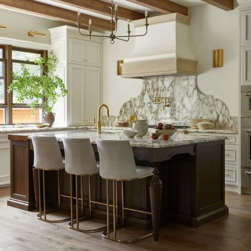 Discover custom kitchen cabinetry projects